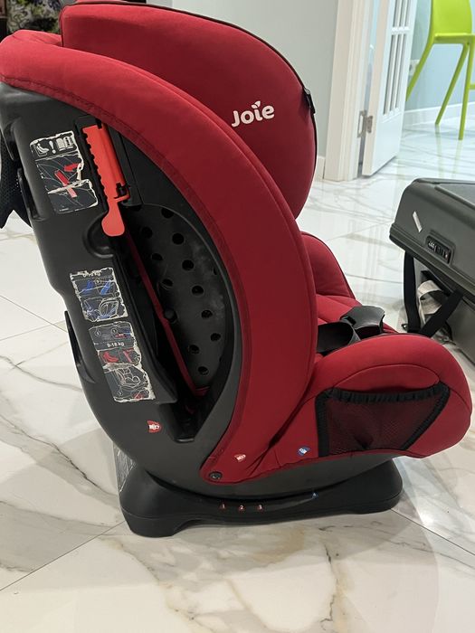 Детское кресло joie