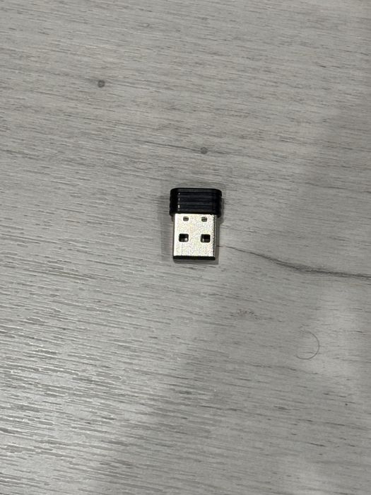 Продавам безжичен геймпад Trust GXT с USB адаптер