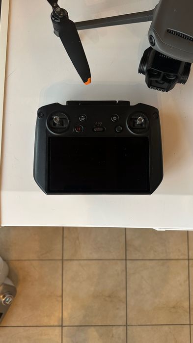 Дрон DJI Mavic 3 Pro Fly More Combo DJI RC Pro