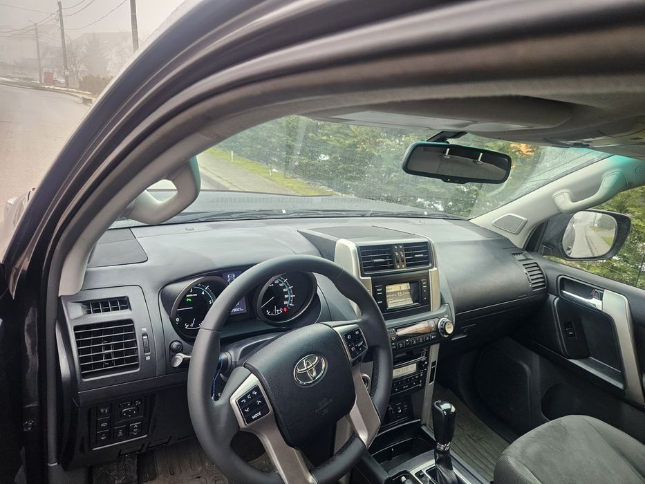 Toyota land cruiser prado j150