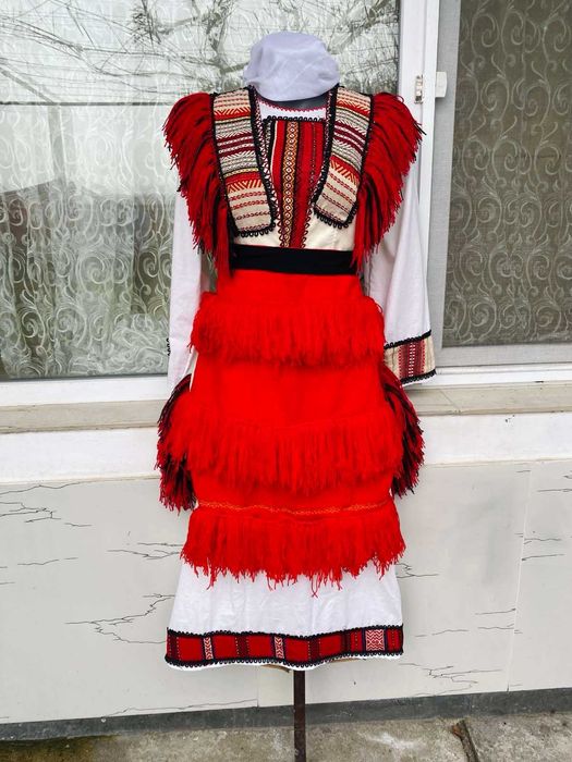 Македонска носия