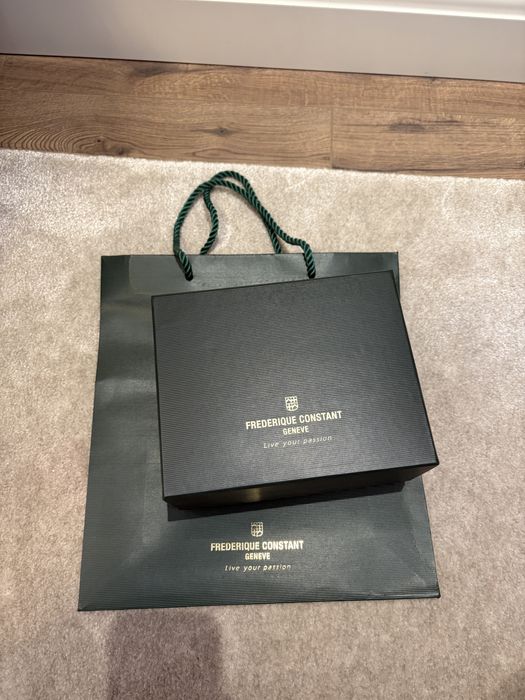 Frederique Constant Classics Index Worldtimer часы подарок