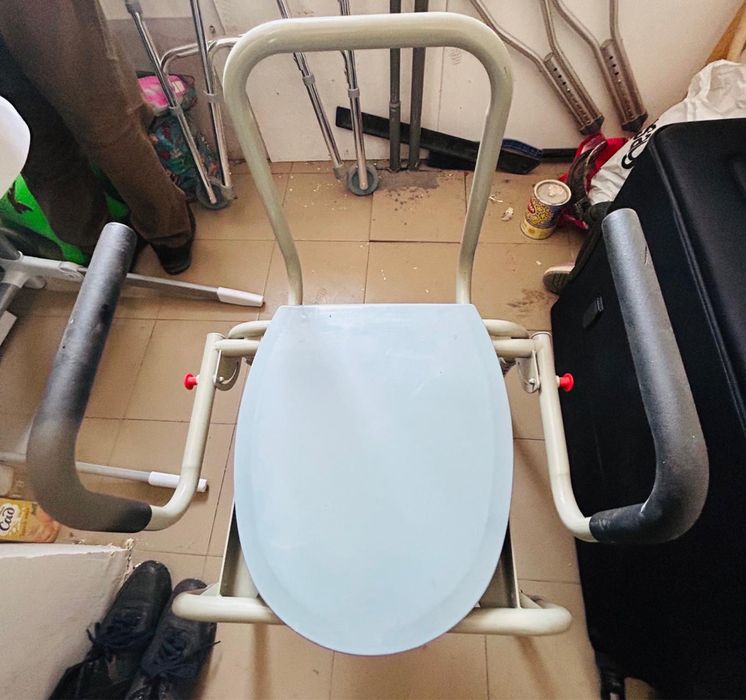 Переносной туалет для взрослых