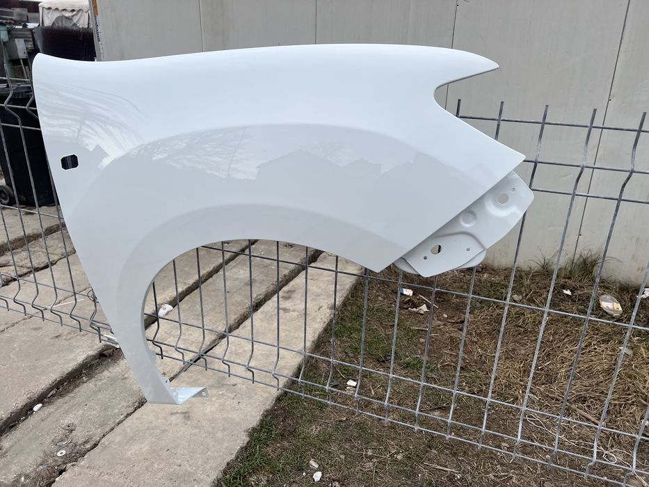 Aripa dreapta logan 2014-2020