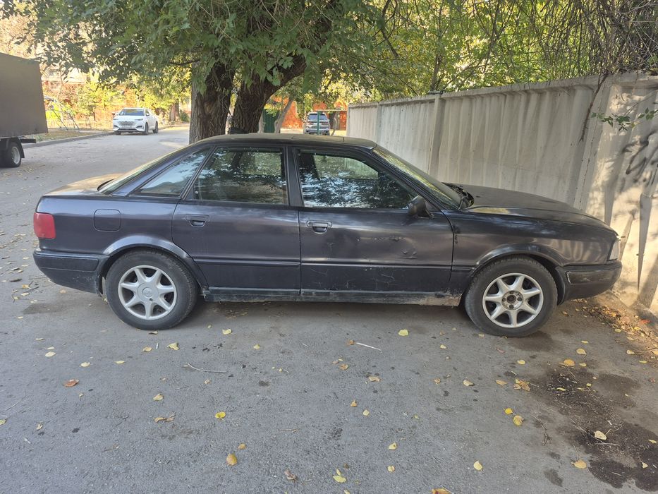 Продам Ауди 80 б4