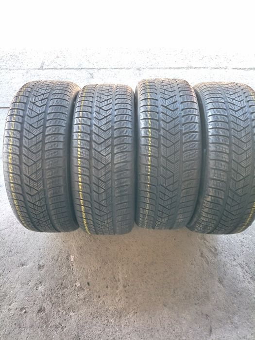 4 anvelope de iarna Pirelli 235/50 R19 dot 3519