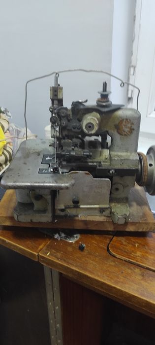 Оверлок машина тикув учун