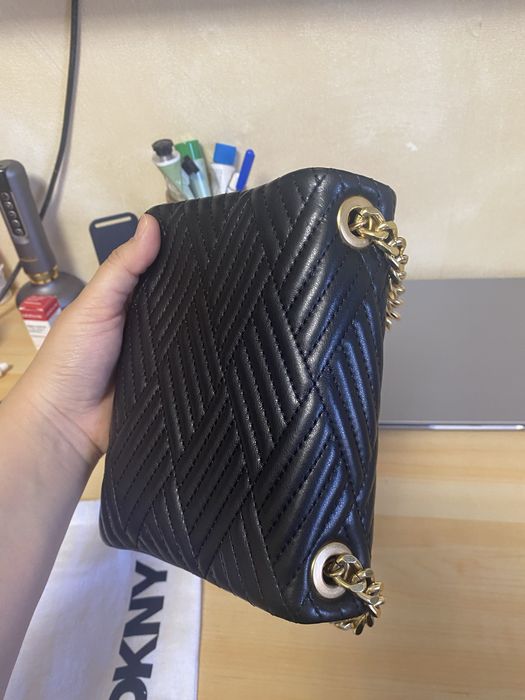 Сумочка новая DKNY оригинал бренд
