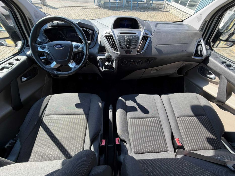 Ford tourneo custom nu transit
