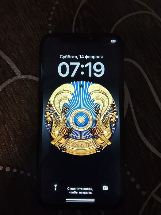 Айфон 11 про продаю