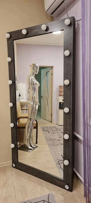 Зеркало с подсветкой