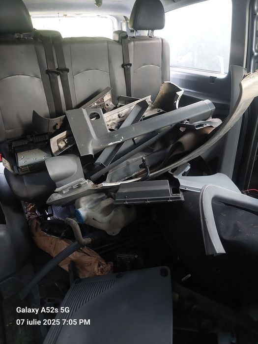 Vînd Mercedes Vito w639 pe piese