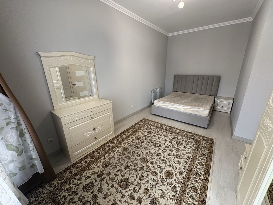 Продам двухспальную кровать