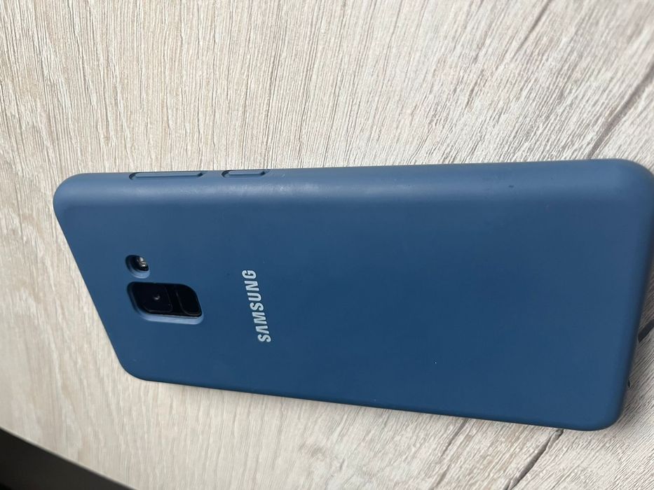 Продам смартфон samsung