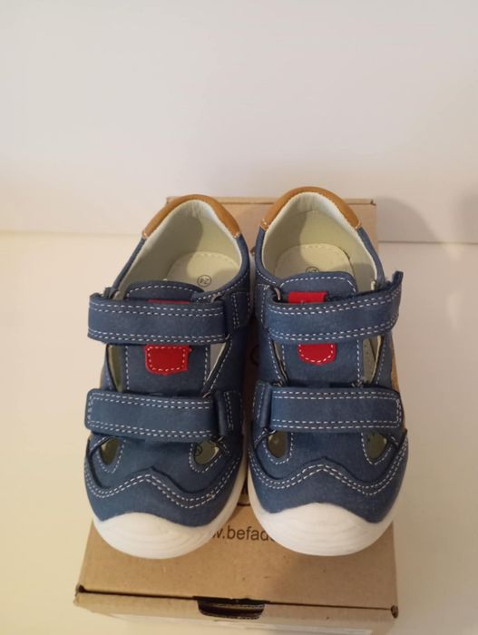 Сандалки Befado 24 номер 15 см стелка. НОВИ, не са обували.