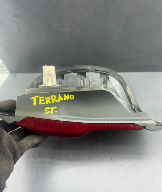 Lampa / Tripla stop stanga pe aripa 268550X000 268550X000 Nissan Terr