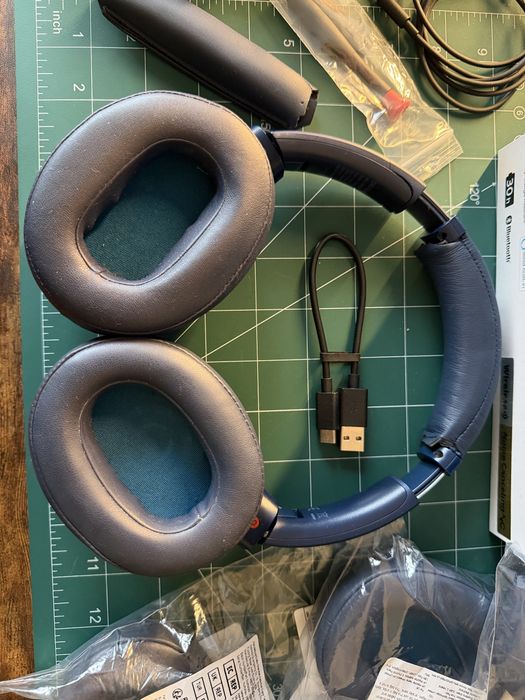 Слушалки SONY WH-XB900N