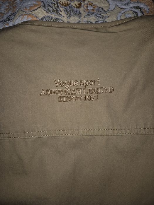 Продам жилет Jeep новый