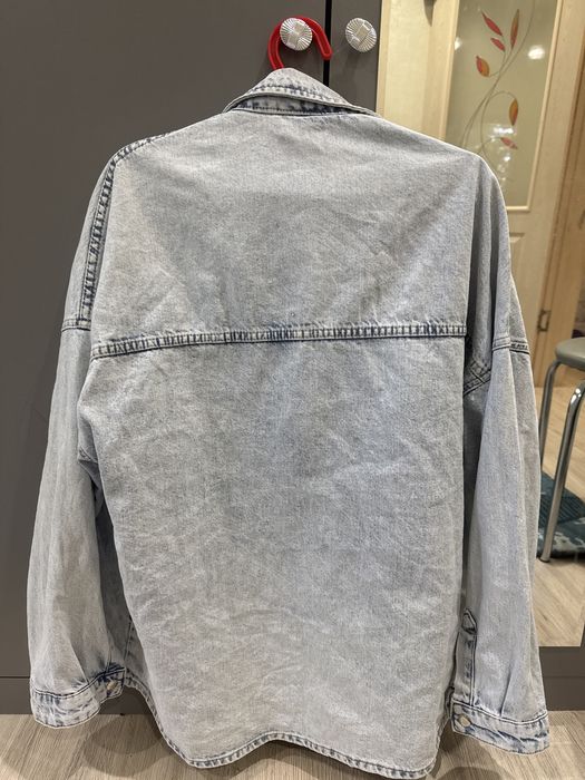 Продам джинсовую куртку