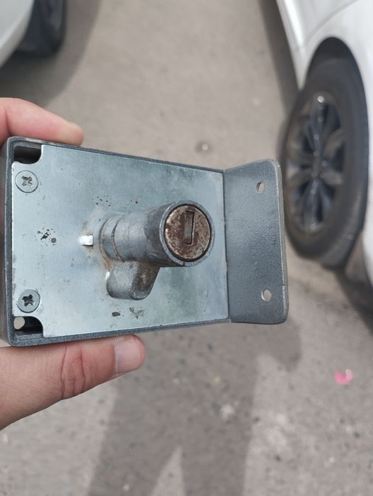 замок рабочий но без ключа