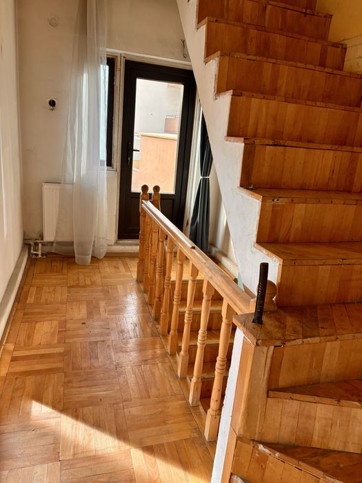 Casa Pitesti  cu curte
