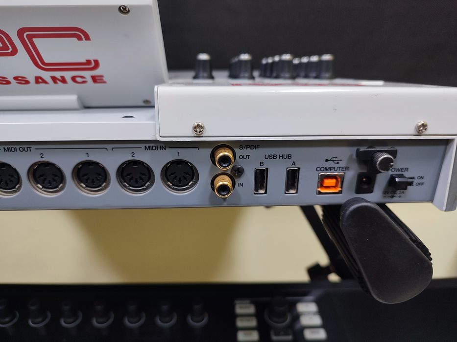 AKAI MPC renaissance