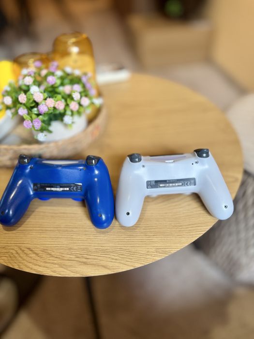 Play Station контролери