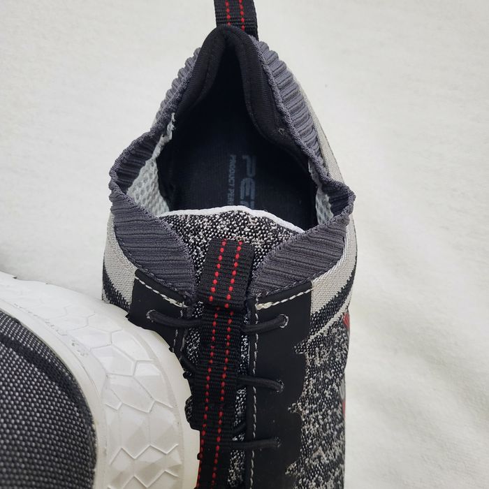 Pantofi noi Perf cu bombeu marime 39