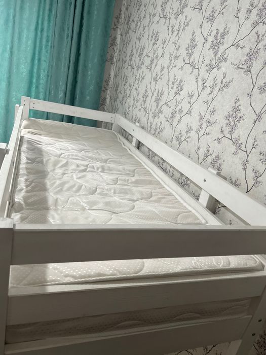 двухярусная кровать , детская