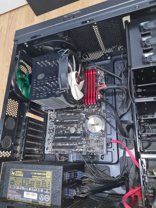 Vand unitate i7-4790k - 32GB ram - GTX 970