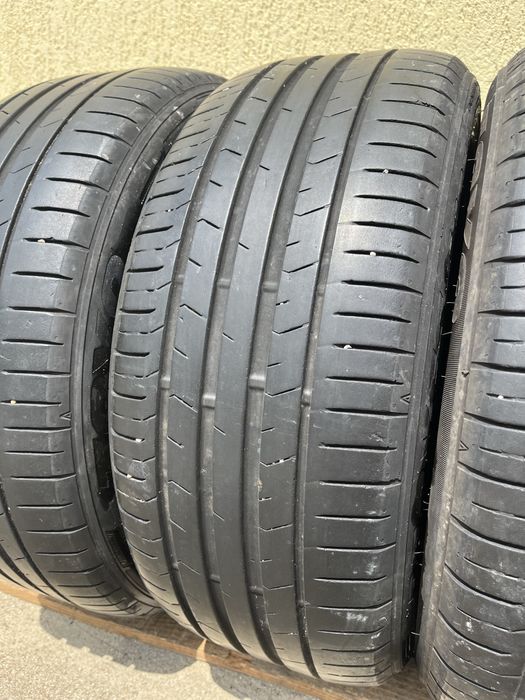 4 бр. летни гуми 215/50/17 Toyo DOT 3618 5 mm