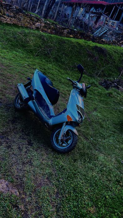 Aprilia Leonardo 125