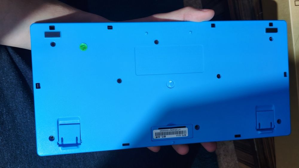 Продам комплект мышка +клавиатура