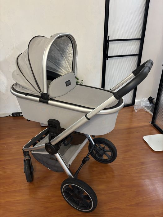 Коляска 2 в 1 Moon Resea S