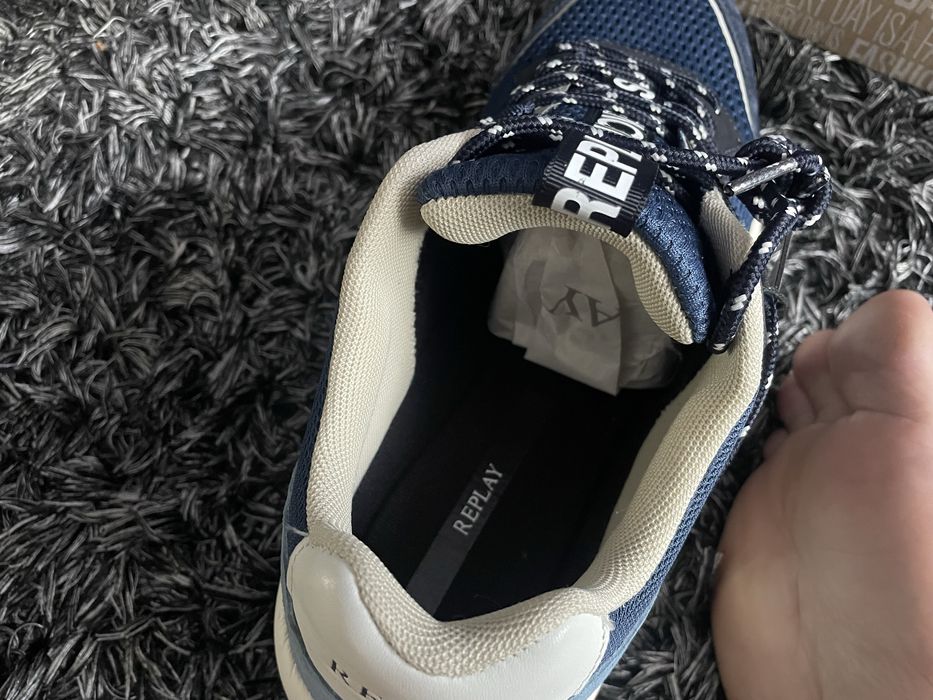 Adidasi eleganti , de buna calitate - Replay - marimea 43