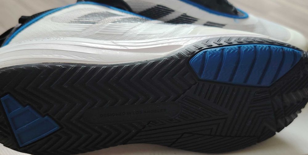 Adidas Ownthegame 3.0
