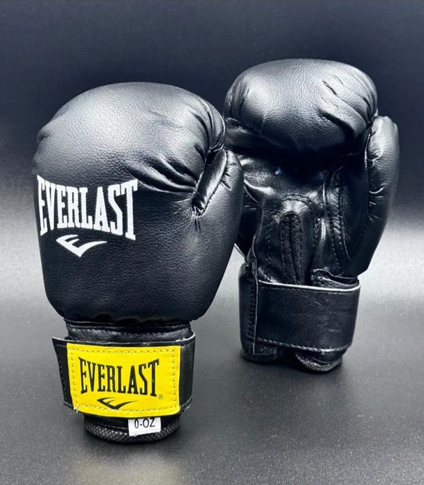 Боксёрские перчатки EVERLAST
