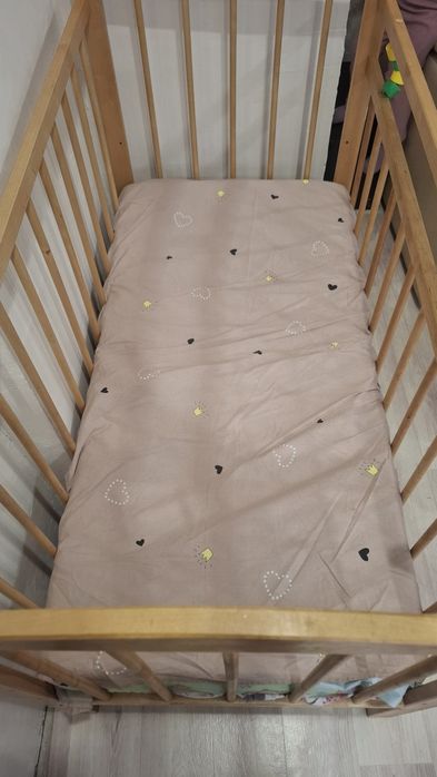Кровать детская  от 0 и примерно до 5л