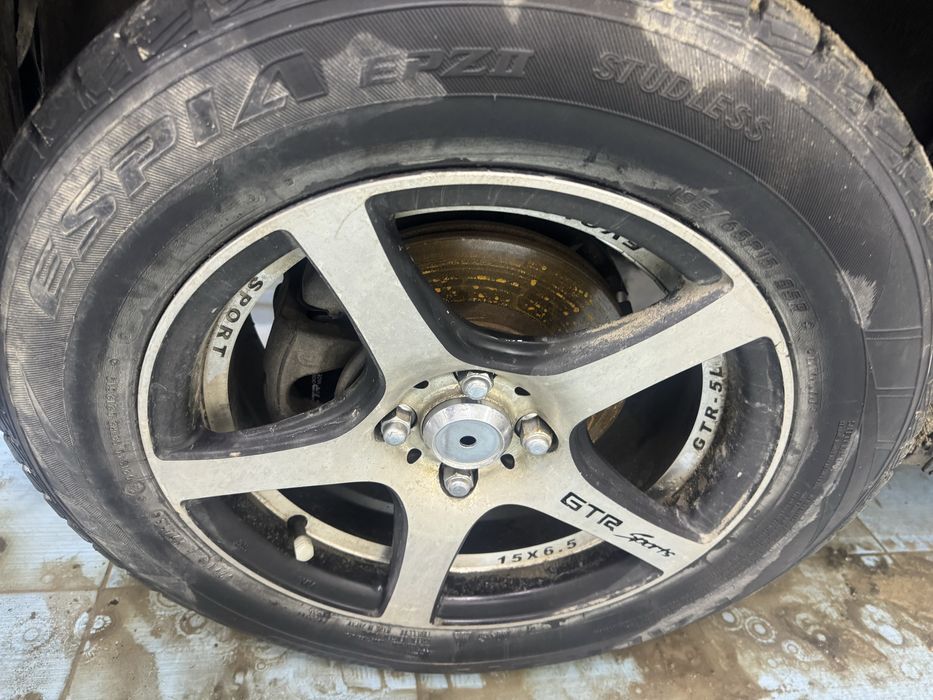 Диски с шинами зимни