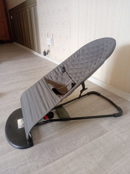 Продам детский шезлонг