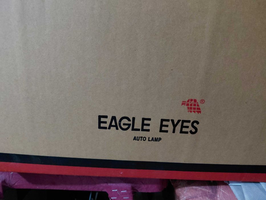 Чисто нови фарове за пасат б6