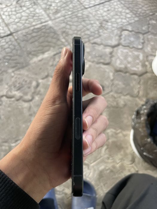 Продается iPhone 16 на 128 ГБ