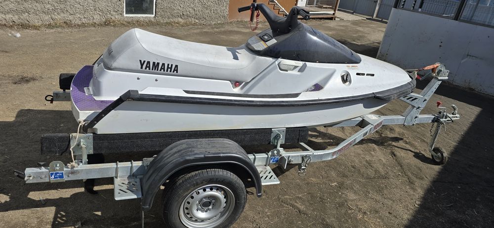Продам гидроцикл Ямаха WaveRunner 650cm³