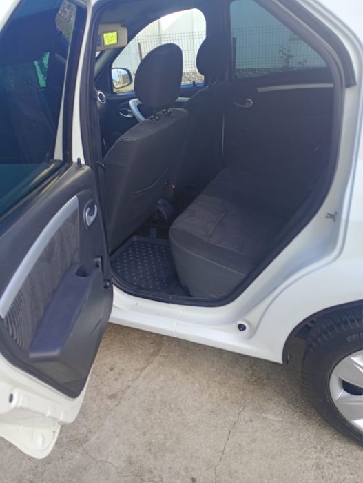 DACIA Logan 2011 — imagine 5