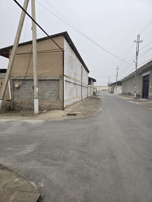 Joy sotiladi  Yoshlik M.F.Y Jiyda ko'chadan