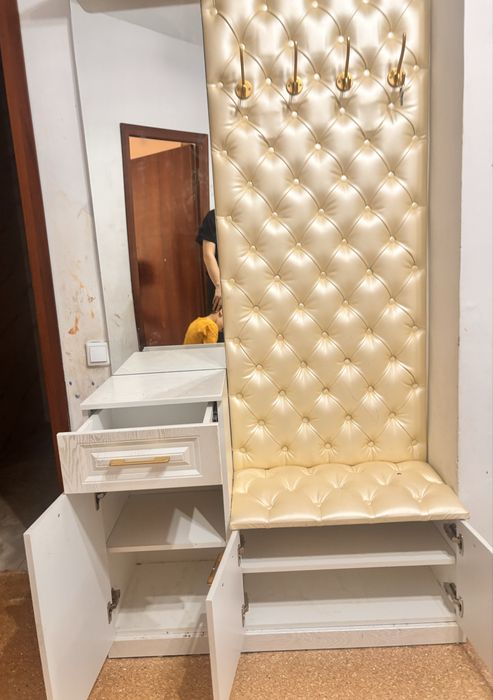 Срочная продажа прихожая