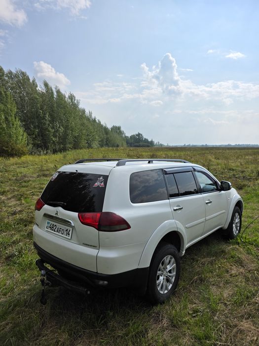 Продам Мицубиси паджеро спорт