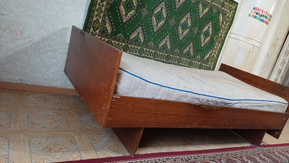Кровать полуторка