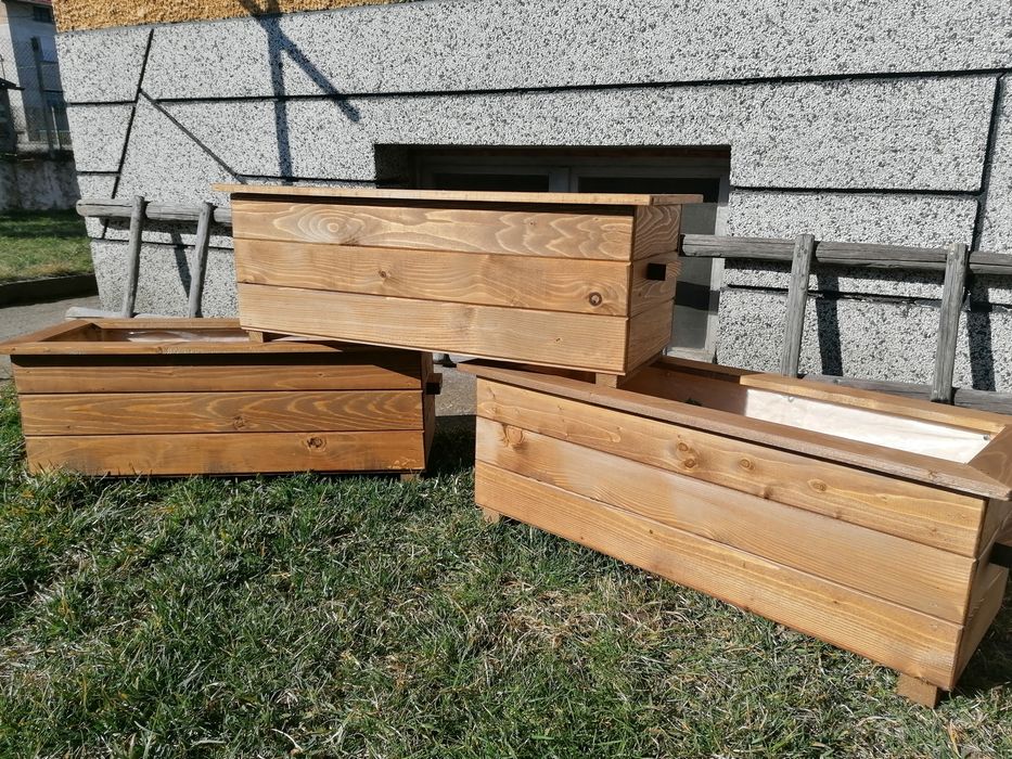 Градински Саксии