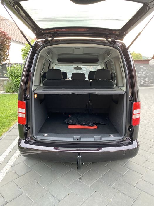 VW-CADDY~LiFE-2 ,0 -Tdi~140-Cp-Culoare Deosebită-Visiniu-met